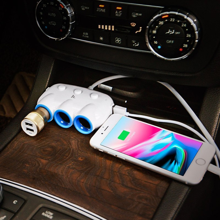 شارژر فندکی همه کاره خودرو برند هوکو 3 خروجی فندکی و 2 خروجی USB شارژ سریع